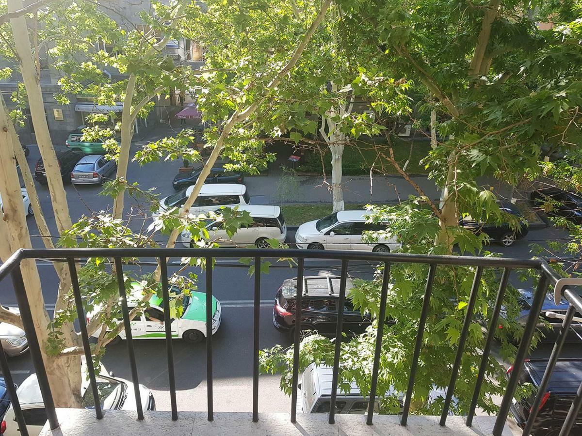 Apartamento Cascade White Luxury Ereván Exterior foto